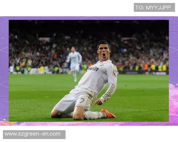 因踢足球遭骂的球星是谁 他背后的辛酸与坚韧故事揭秘 因踢足球遭骂的球星是谁 他背后的辛酸与坚韧故事揭秘